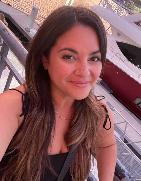 Bella Paz naked actress pictures