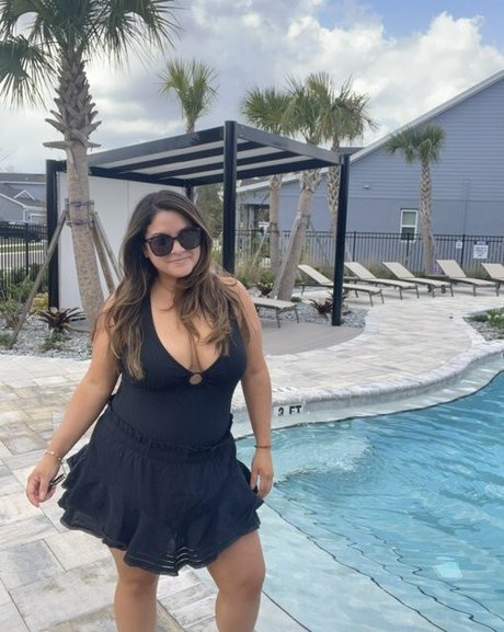 Bella Paz top model photos