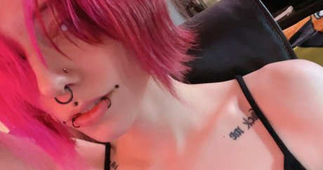 Ecchievement model nude image