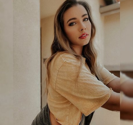 thigh high boots onlyfans erotic picture