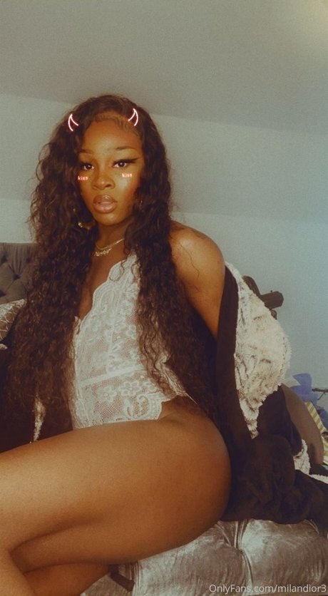 Milan Dior model top pic