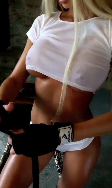 Marta Mayer star naked picture