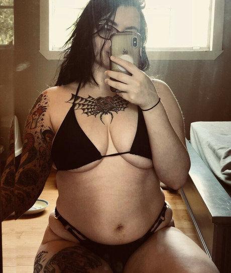 Abhor mistress naked model picture