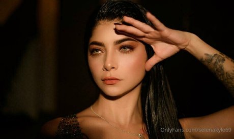 selenakyle69 star erotic pictures