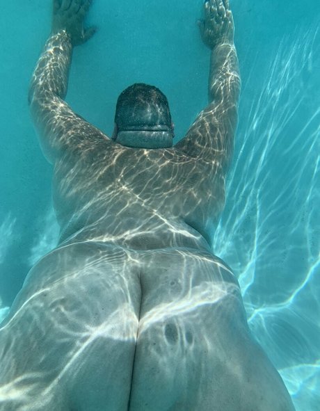 tychub erotic model photos