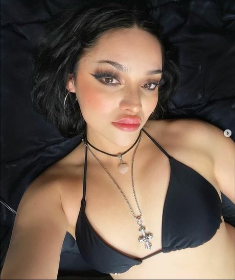 bernaarose model pornographic picture