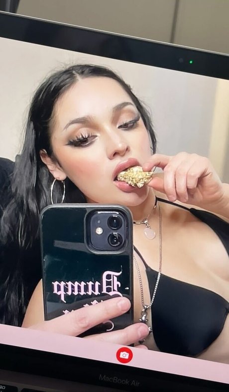 bernaarose top star photos