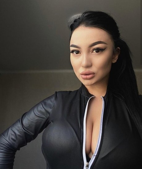Dakarimova Zhansaya star nudes pic