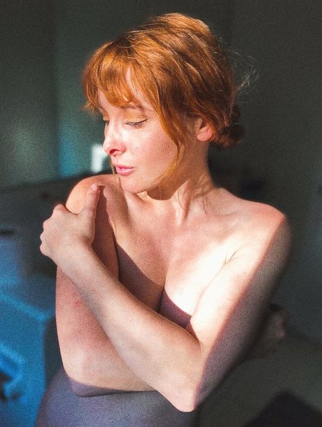 obviodette pornographic actress picture