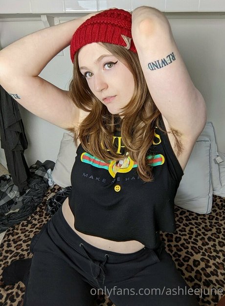 ashleejune erotic pornstar photos