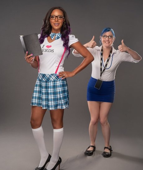 Brandi Rhodes pretty actress photos