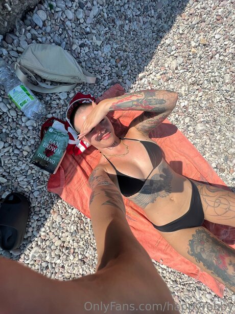 Happyrebby model free photo