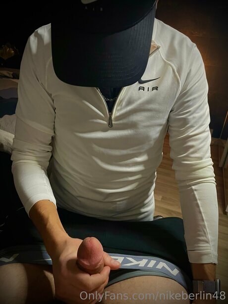 Nikeberlin48 porn model photos