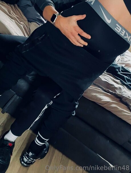 Nikeberlin48 model pornographic image