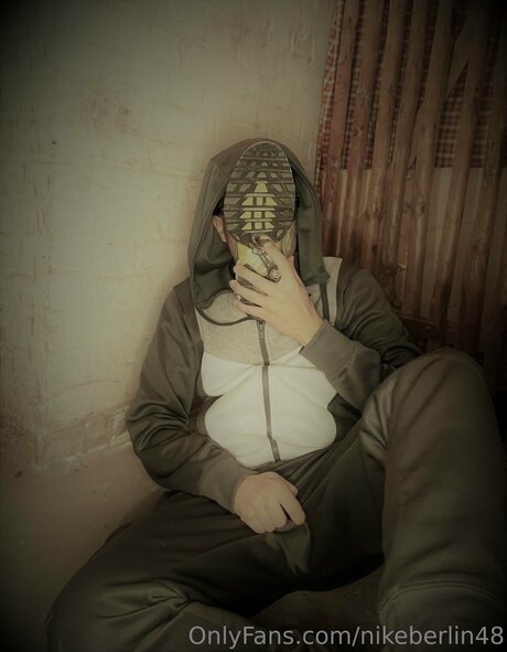 Nikeberlin48 art actress archive