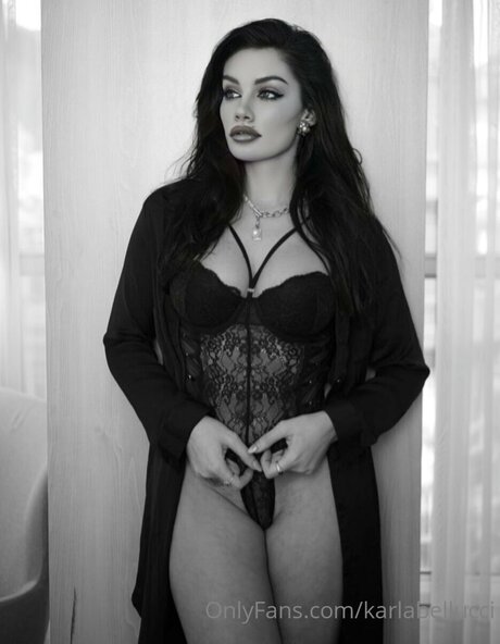 Belledollfree model exclusive pics