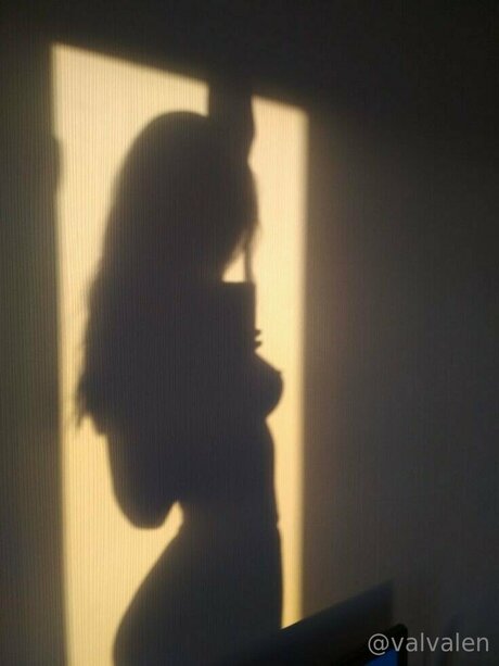 Valvalen erotic actress gallery