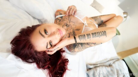 Riared nude pornstar img