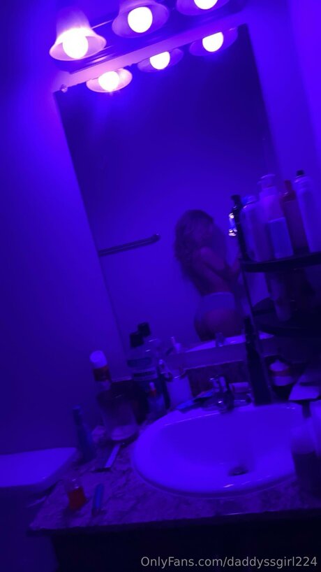 Daddysgirl5678 free actress photo