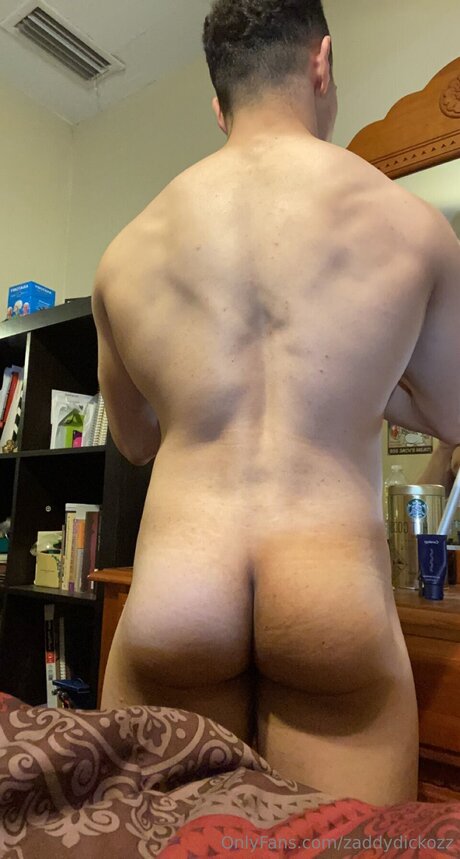 Zaddydickozz xxx model image