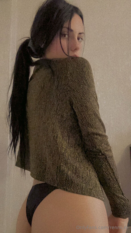 Rennii M pornstar exclusive pics