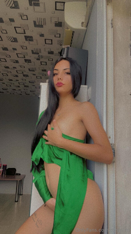 Rennii M star perfect galleries