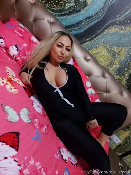 Rosaliamont perfect star pics