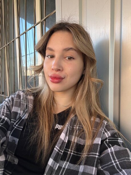 Ksenia A naked model pictures