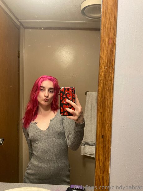 Cindydabrat free pornstar img