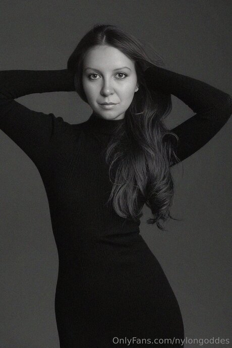 Nylongoddes hot star archive