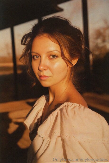 Nylongoddes perfect model pics