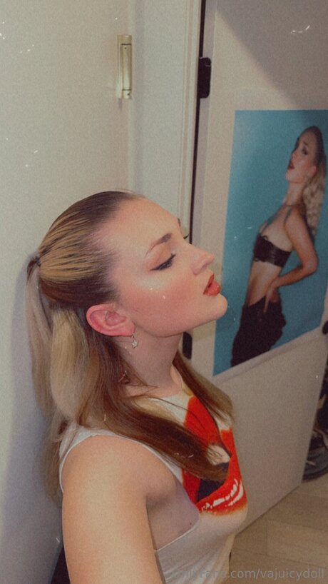 Divadoll1 beautiful pornstar photos