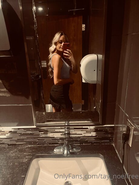 Tay Noelfree star nude pic