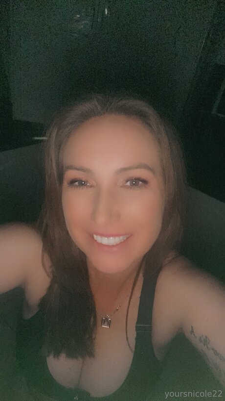 Yoursnicole22 pornstar perfect photos