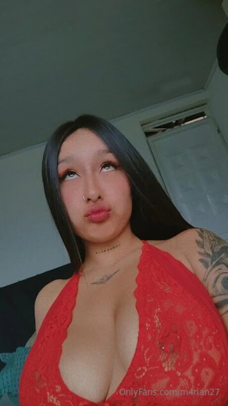 M4rian27 model adult images