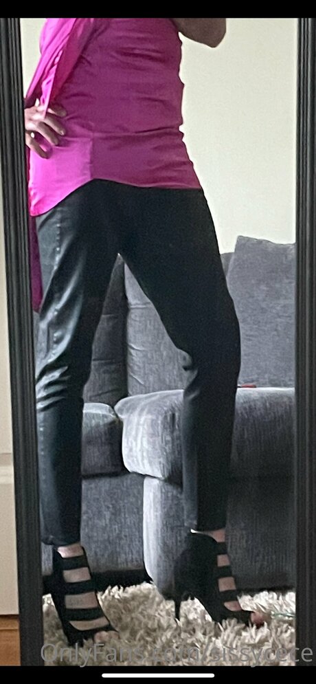 fitness influencer onlyfans nude photo