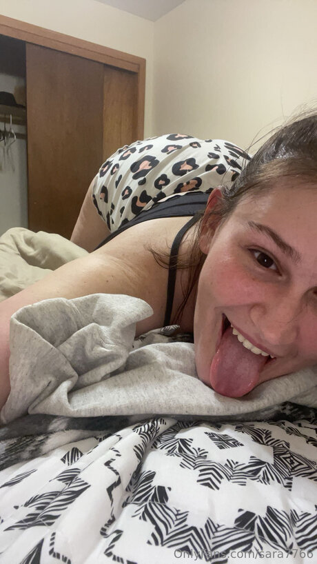 Sara7766 pornstar erotic photo