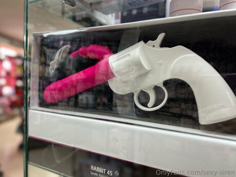 Sexy Siren pornstar adult img