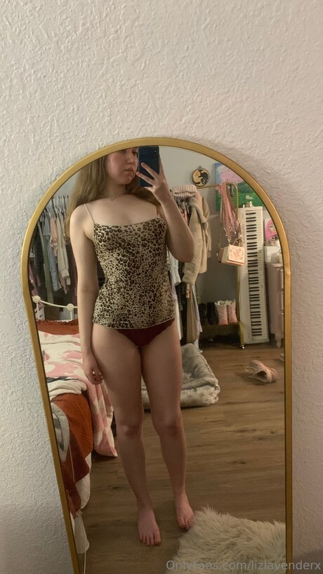 Lizlavenderx star img