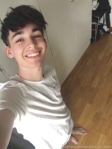 Gustave En Icarie pornstar pretty img