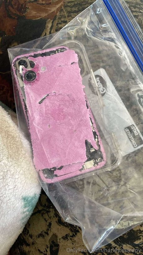 Harleyissleepy porn actress img