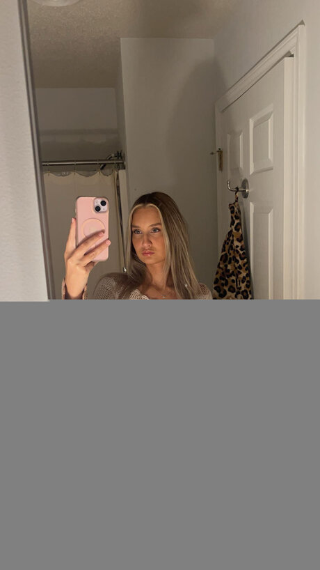 Peyroseee pornstar photos