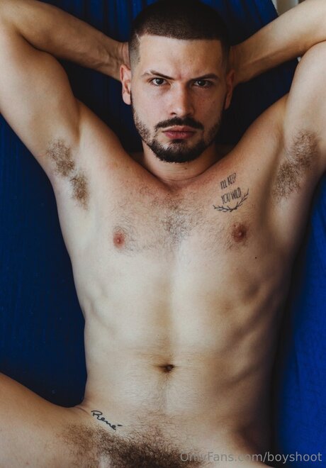 Boyshoot model naked galleries