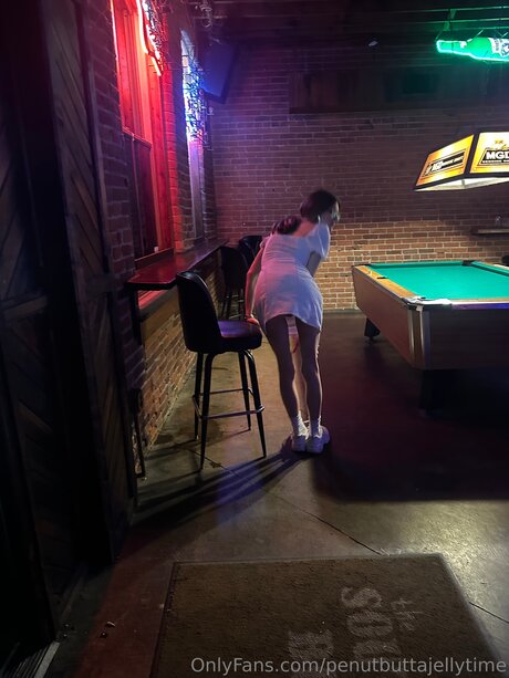 Penutbuttajellytime model erotic img