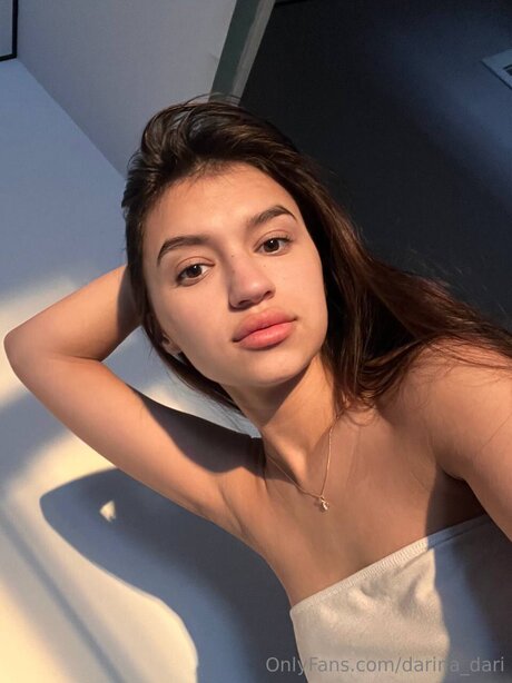 Darina Dari hd pornstar photo