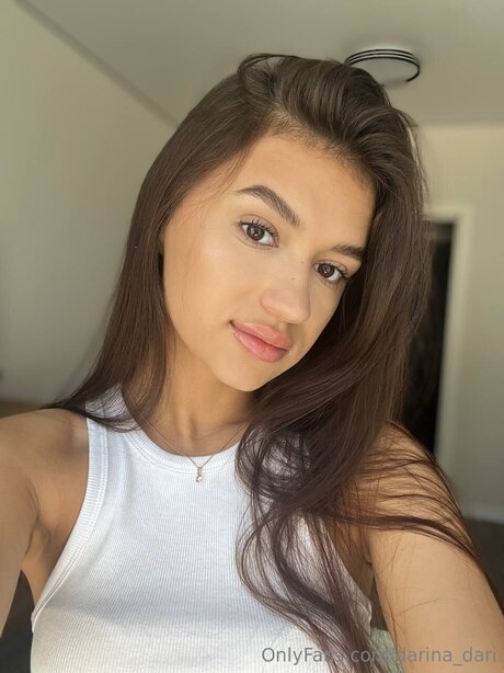 Darina Dari sex star photo