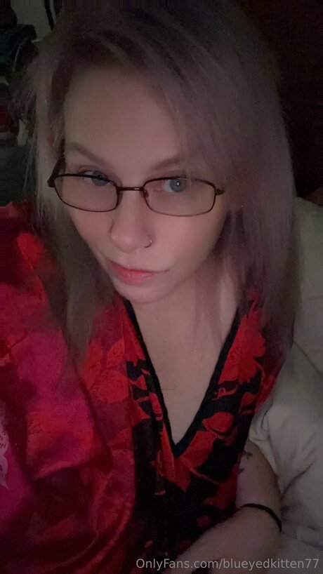 Blueyedkitten77 hd star photo