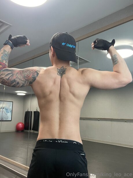 King Leo Ace model erotic photo