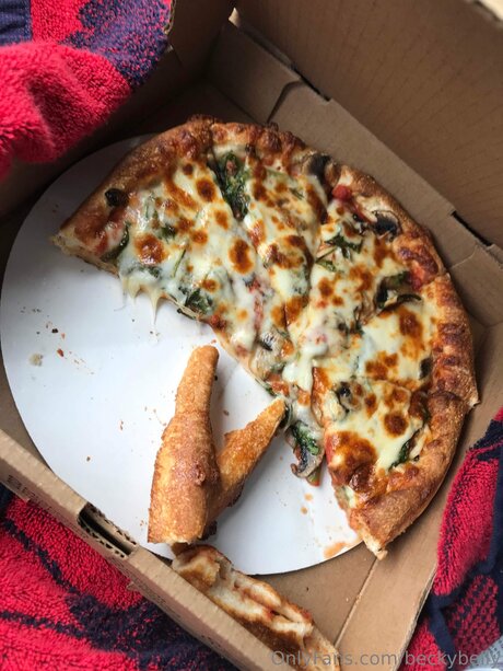 Beckybelly adult model pictures