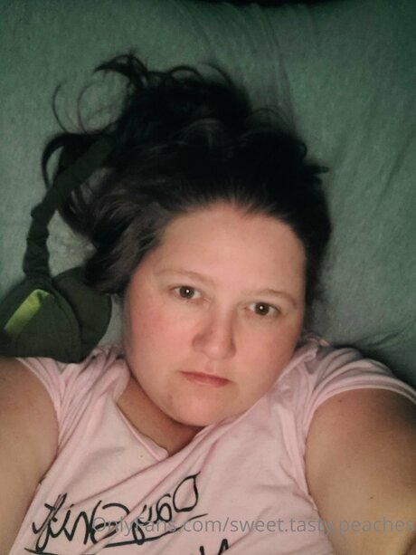 amateur lesbian onlyfans pornographic picture